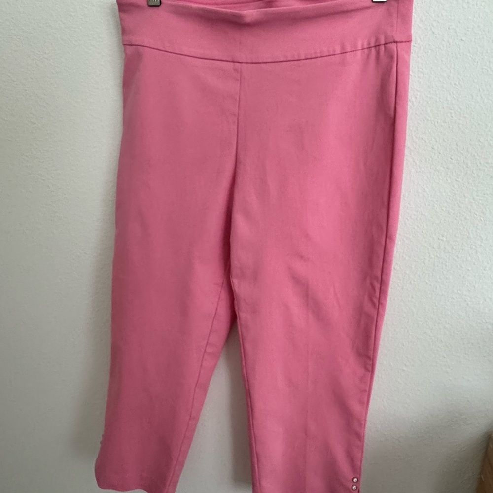 Counterparts Vibrant Pink Stretch Capri